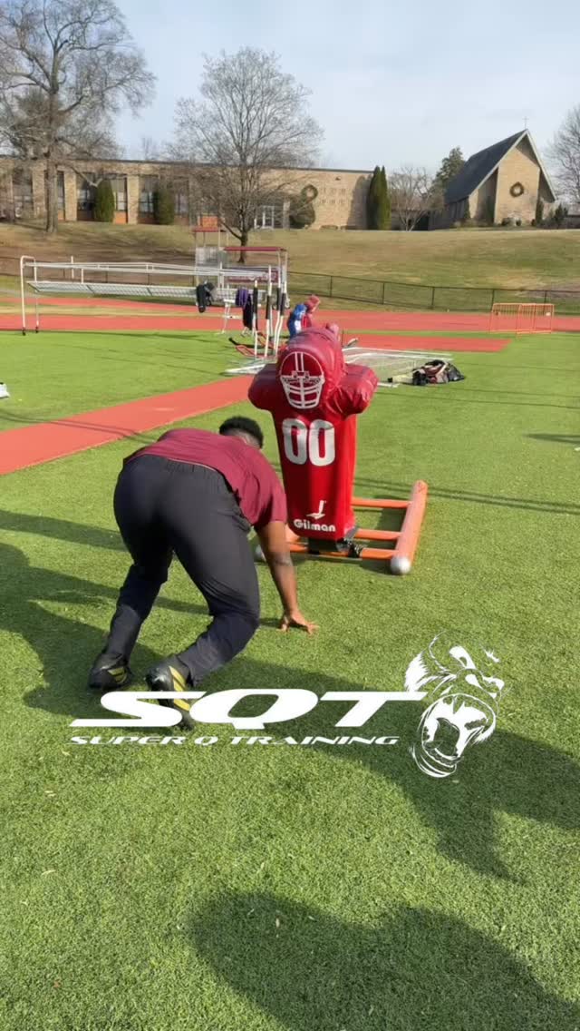 Come and learn how to GET OFF THE BALL‼️ #theapeway🦍
•Iona Prep 12pm Sunday 01/11/26
•DM for more info!
#dlinedrills #dline #dlinetraining #dlinecoach #dlinework #passrush #passrushingspecialist #passrushfamily #passrusher #passrushmoves #passrushing #passrushcoach #passrushguru #passrushdrills #passrushcoach #explorer #explorer #explorepage #football #footballtraining #footballskills #swoleman