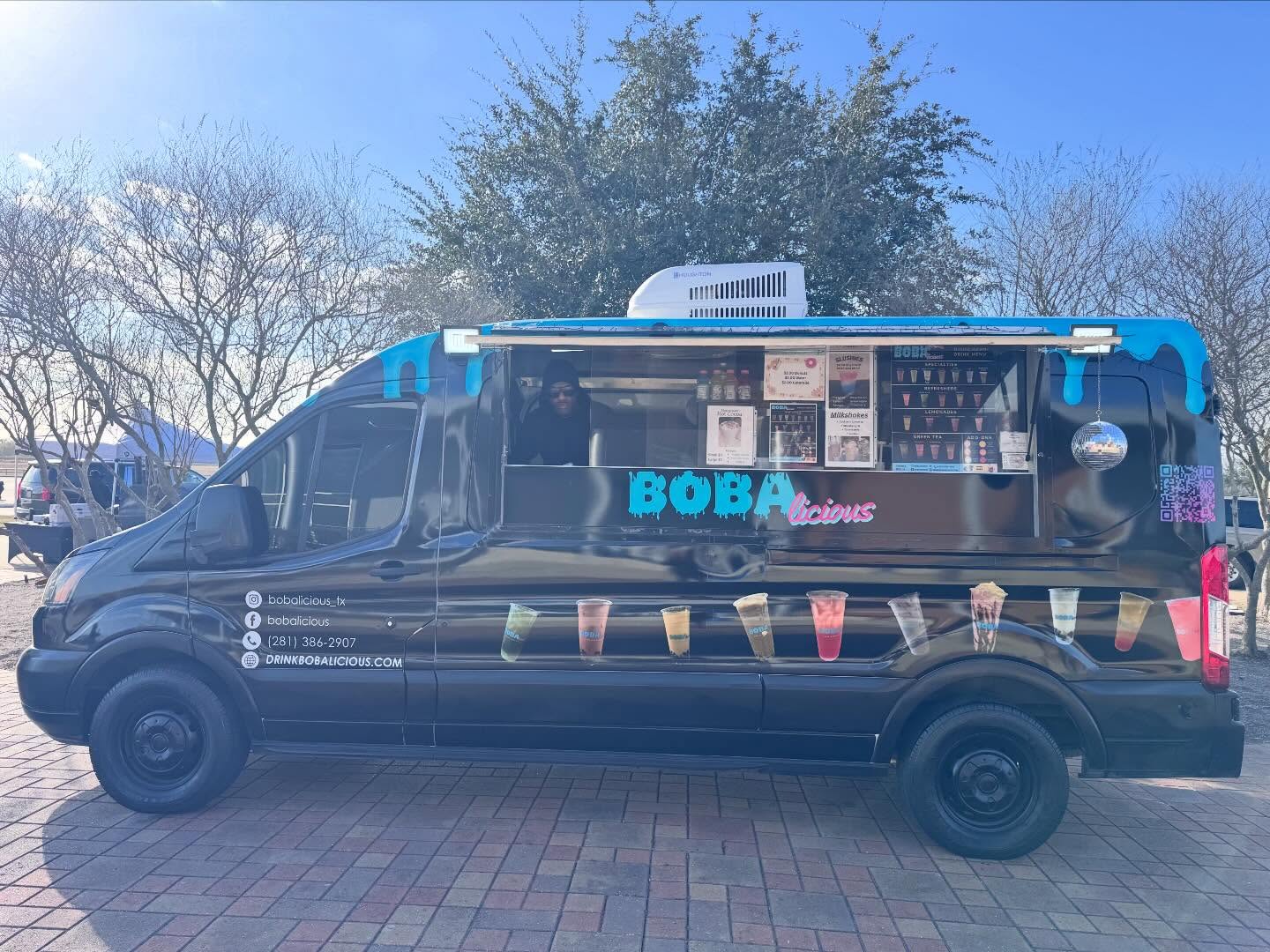 It was truly a pleasure to be part of the MLK Parade. Participating in this event was an honor and a meaningful way to celebrate the legacy of Dr. Martin Luther King Jr.