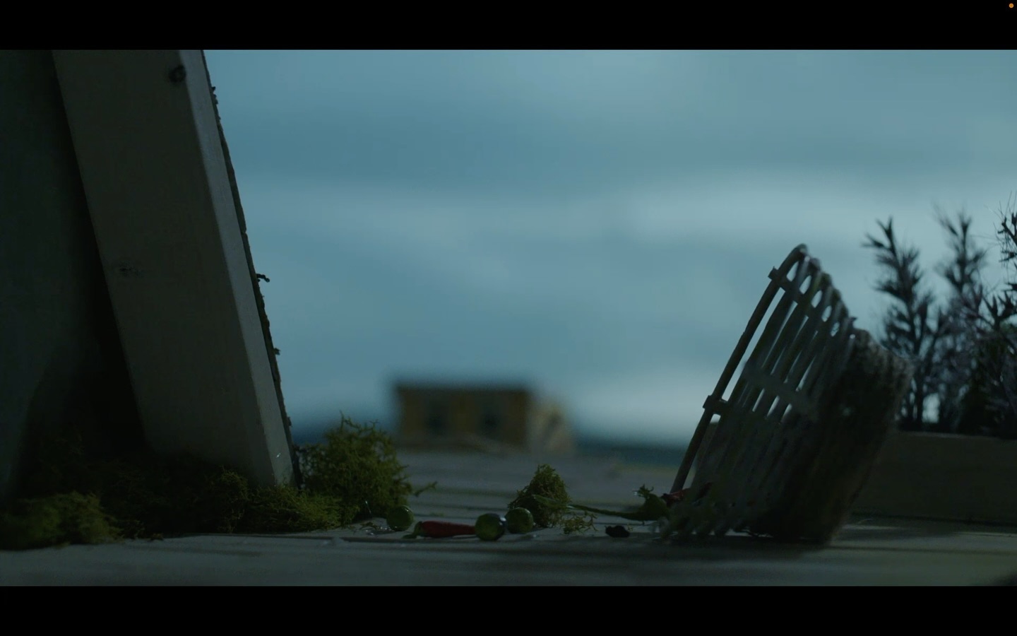 “sweet memories drown in the high tide…”
#stopmotion #art #animation #film #atrahasis #cardboardcityshorts #recylcing #pollution #artreels #artist #artistsoninstagram #gsufilmandmedia