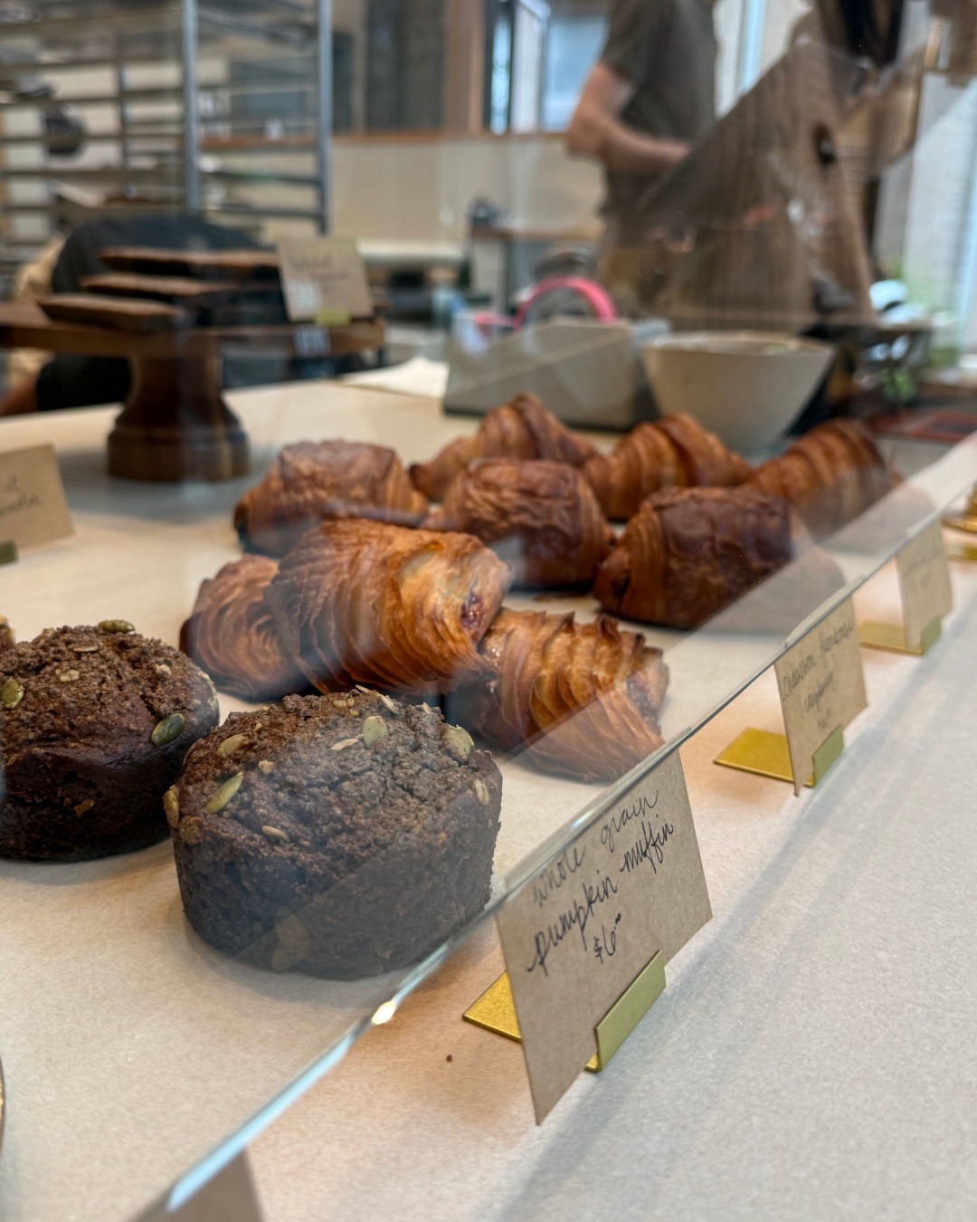 ⓜⓞⓤⓛⓘⓝ
A little French treat never hurt anybody... especially when it's made with organic whole grains and natural fermentation!💛🥐